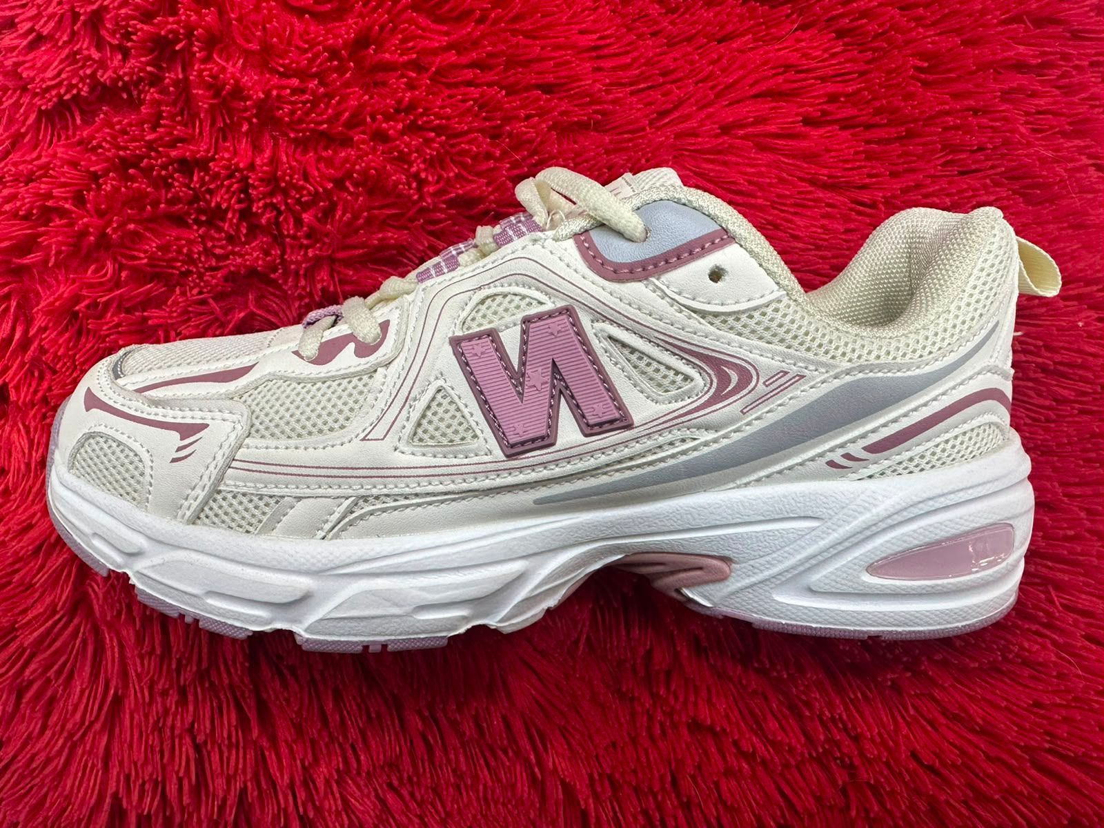 NEW BALANCE,IMPORTADA.