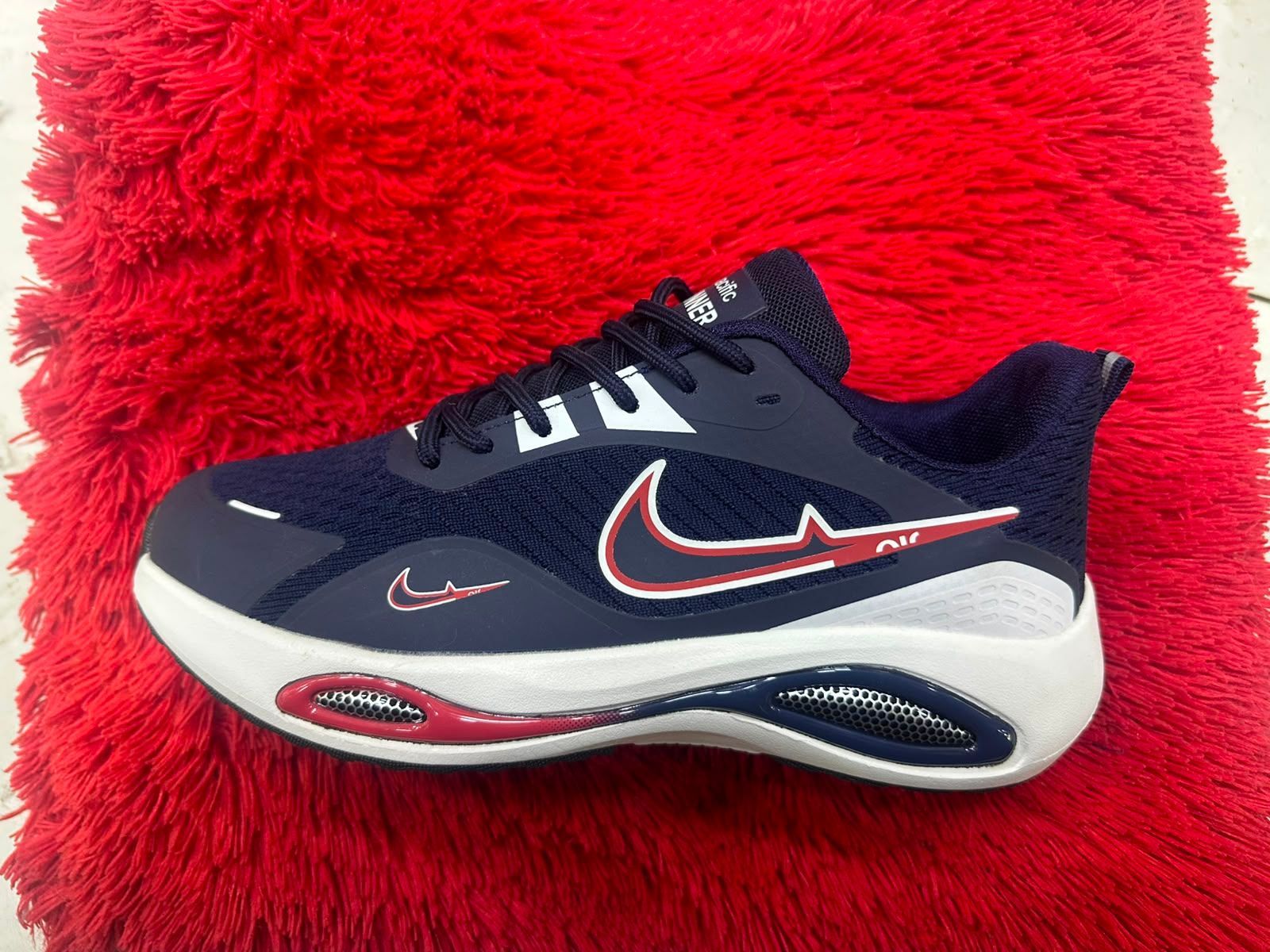 NIKE CABALLERO IMPORTADO.