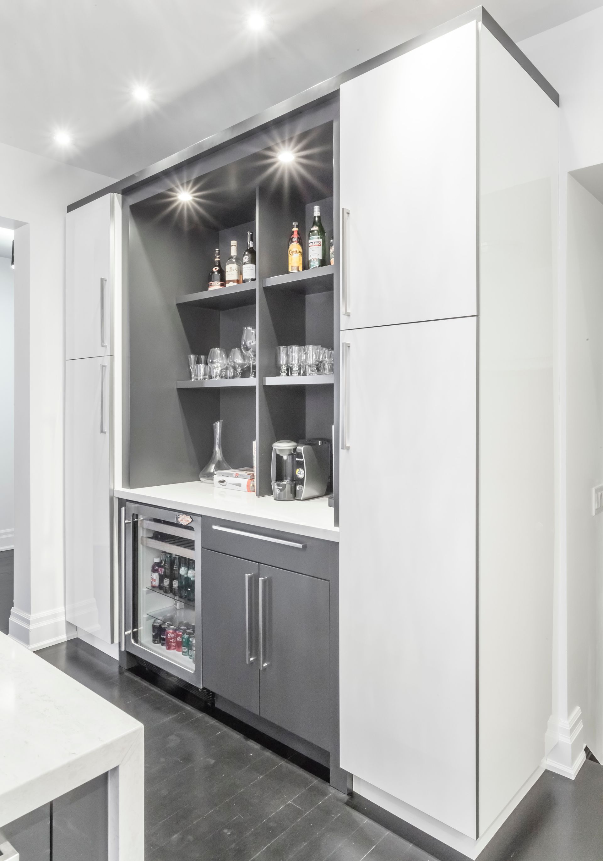 Contemporary White and Grey High Gloss Kitchen Design in Oakville