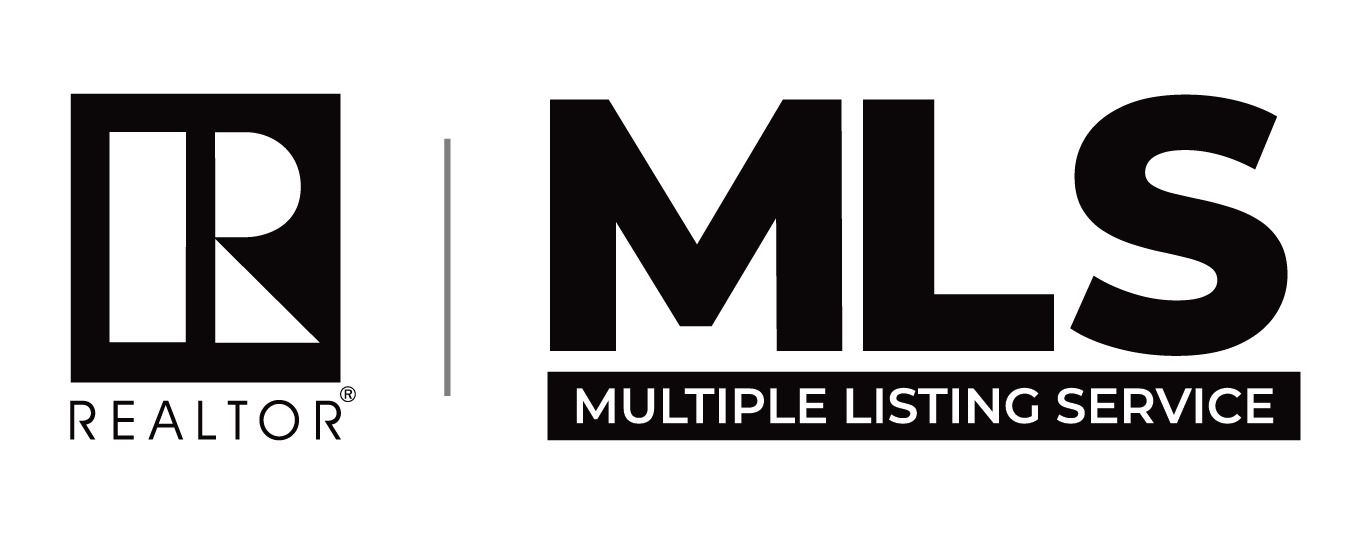 Blank white image with a thin black line along the right edge.