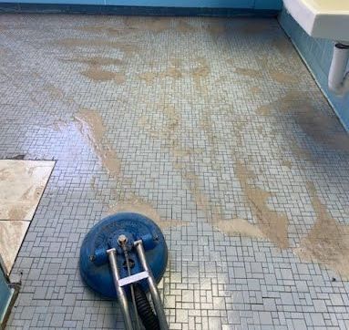 Before dirty carpet cleaned by the carpet cleaning professionals