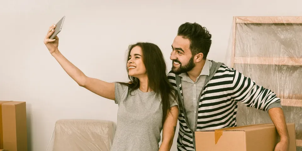 Couple Taking Picture — Elizabethtown, KY — RobinBrooke Storage