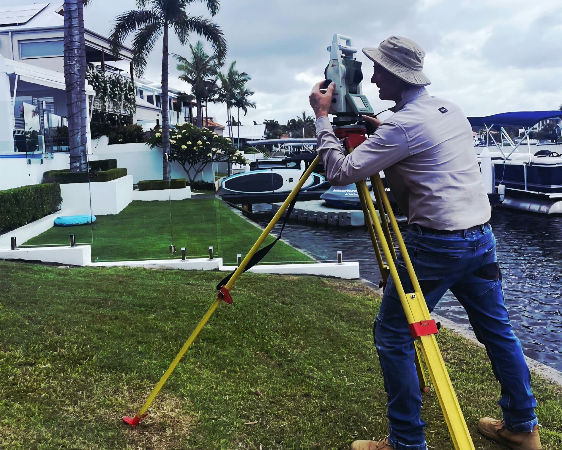 Topographic, contour and detail surveys