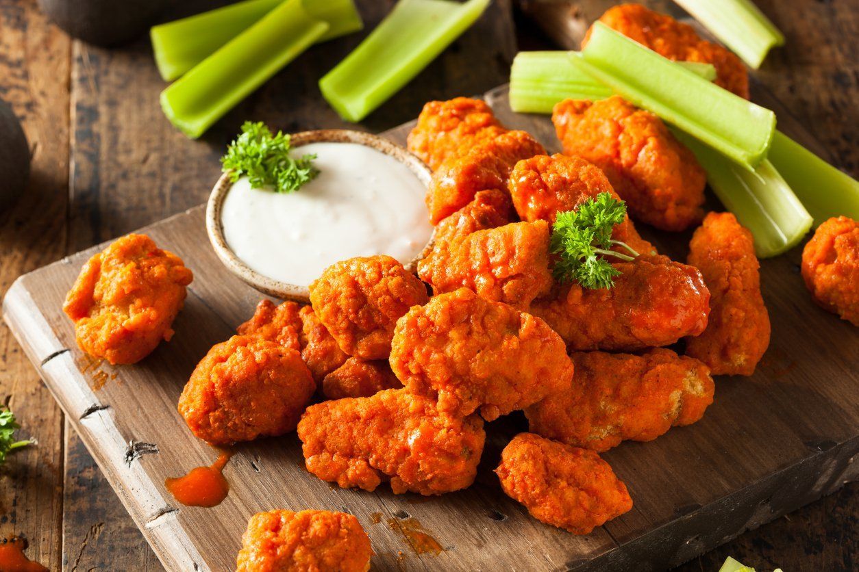 Hot Chicken Wings & Celery