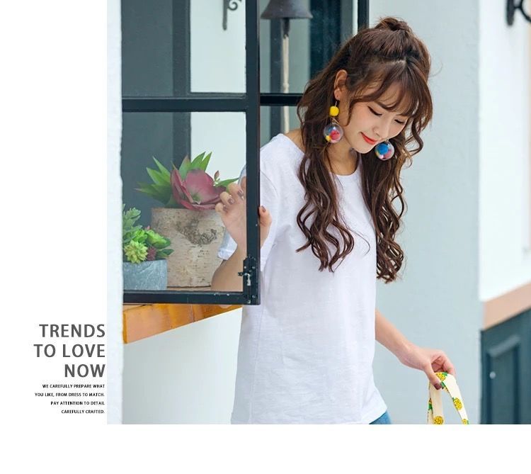 休閒 寬鬆 純棉 短袖 素色 Tshirt 男女皆可穿 Casual, loose-fitting, pure cotton, short-sleeved, solid color T-shirt, suitable for both men and women.