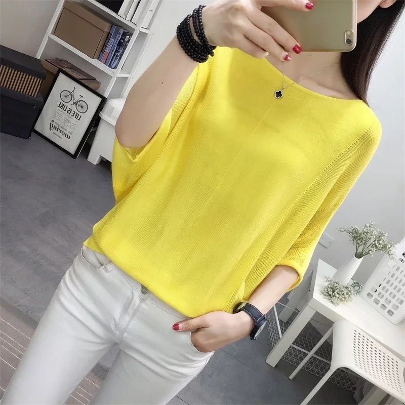 春秋 上班族 OL 針織衫 舒適 大方 法式設計感 Spring and Autumn Office Wear Knitwear: Comfortable, Stylish, and with a French Design.