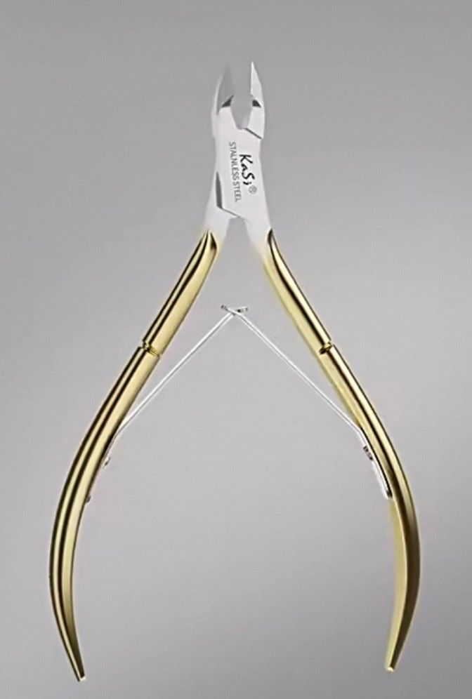 美甲 甘皮剪 俐落好用 好施力 SPA按摩店 美容院 皮膚管理中心 家用 Nail clippers, neat and easy to use, suitable for spas, massage parlors, beauty salons, skin care centers, and home use.