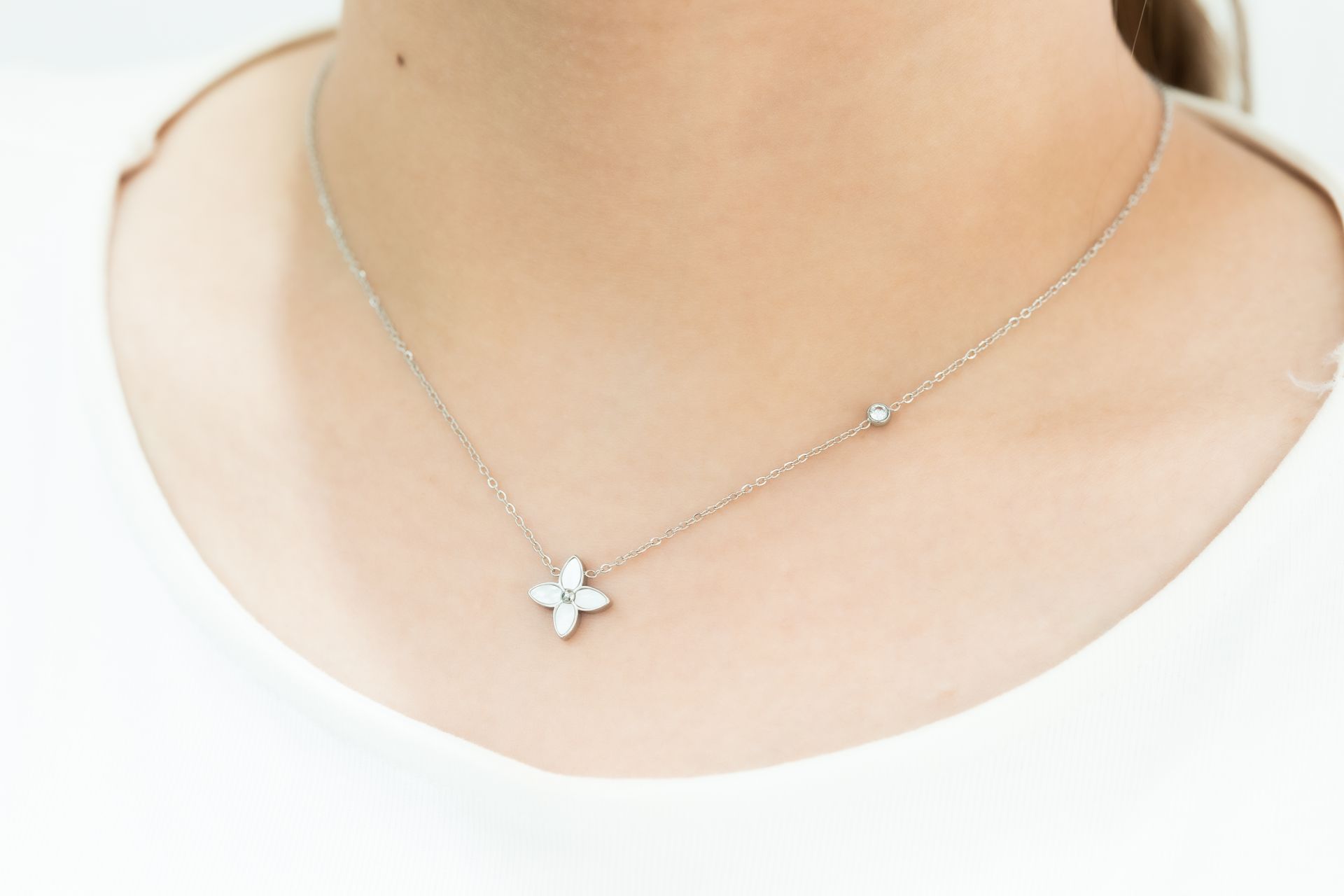 韓國製造 四葉草 316L 醫療鋼 項鏈耳環組 共兩件 Made in South Korea – Four-Leaf Clover 316L Surgical Steel Necklace and Earring Set (2-Piece Set)