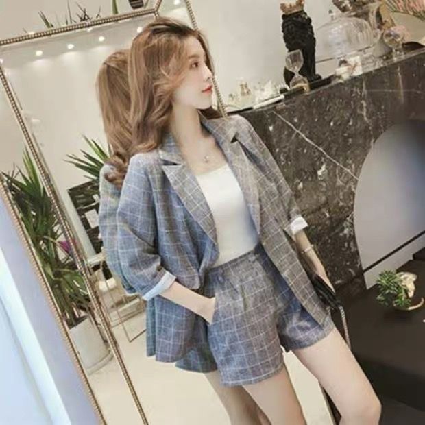 職業裝 OL 女西裝 外套 套裝 短褲 Women's business attire, suit jacket, suit, shorts