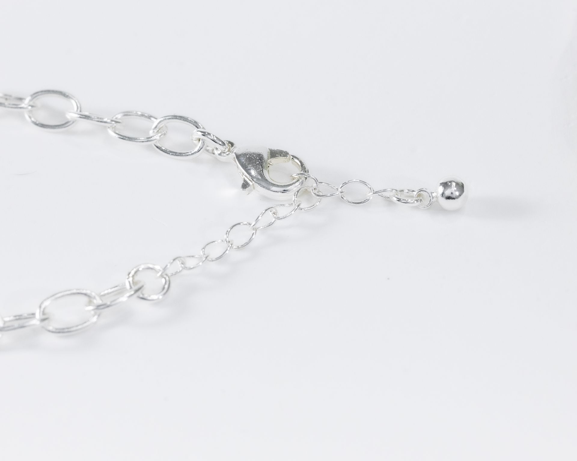韓國製造 316L 醫療鋼 Angela推薦款式 Tiffany ish  高工藝精工手鏈  Made in South Korea | 316L Medical-Grade Stainless Steel | Angela’s Recommended Style | Tiffany-Inspired | High-Craftsmanship, Precision-Made Bracelet