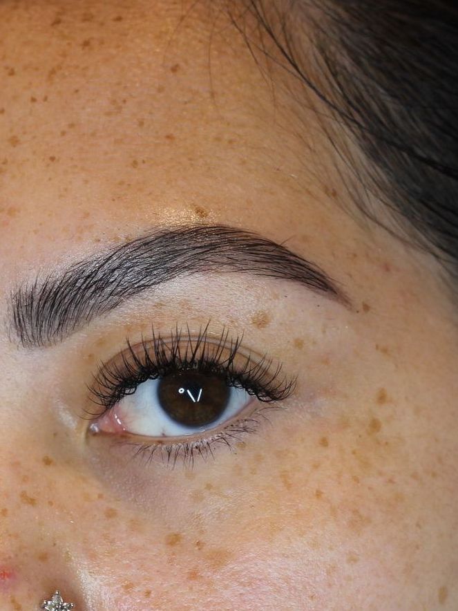 Brow Lamination, Shape and Tint