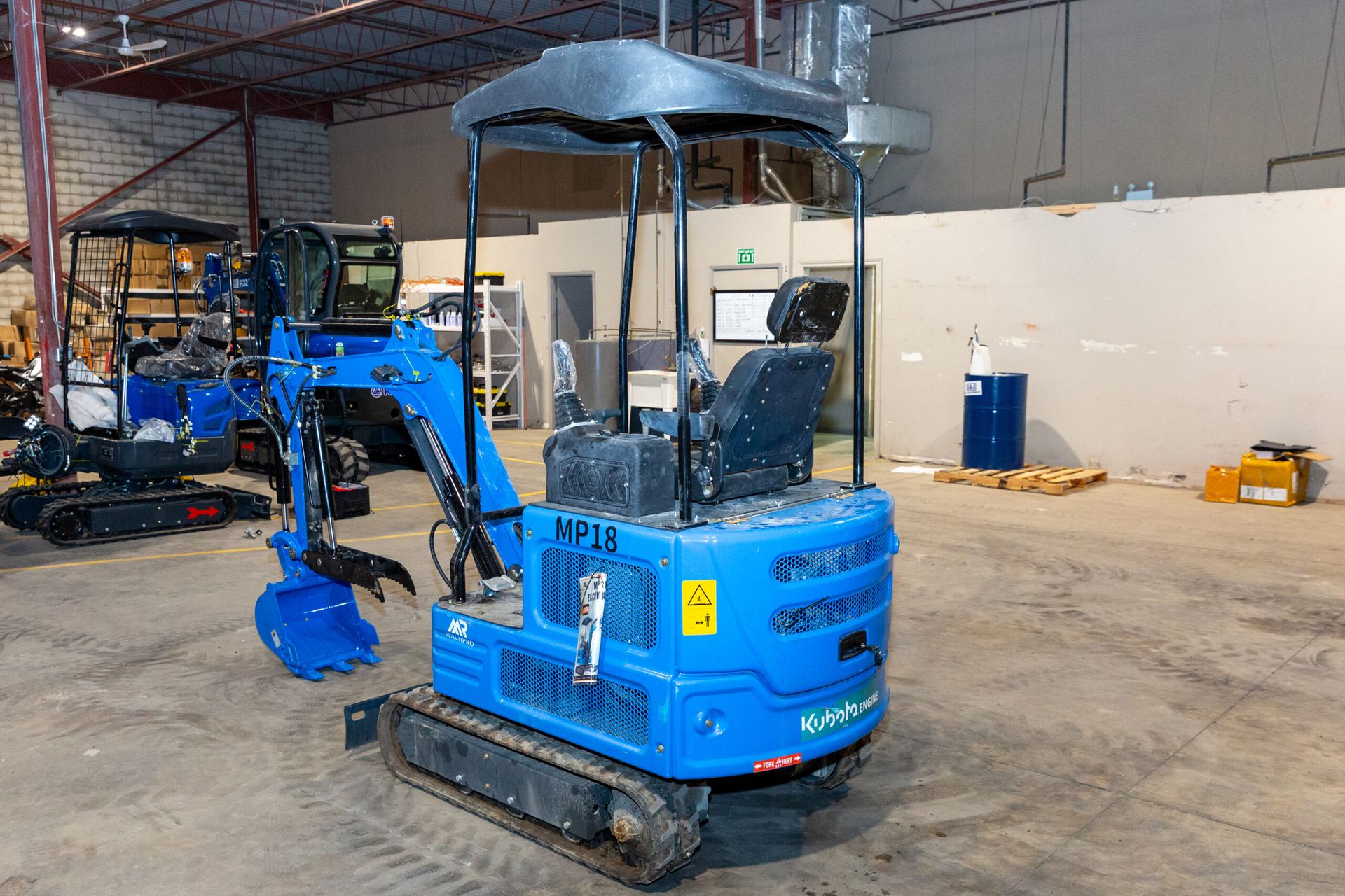 Dig Master DM200 | 1.8 Ton Mini Excavator with Kubota Diesel for