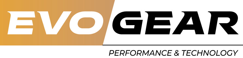 Logotipo da EvoGear em branco sobre fundo laranja e cinza com o slogan “Desempenho e Tecnologia”