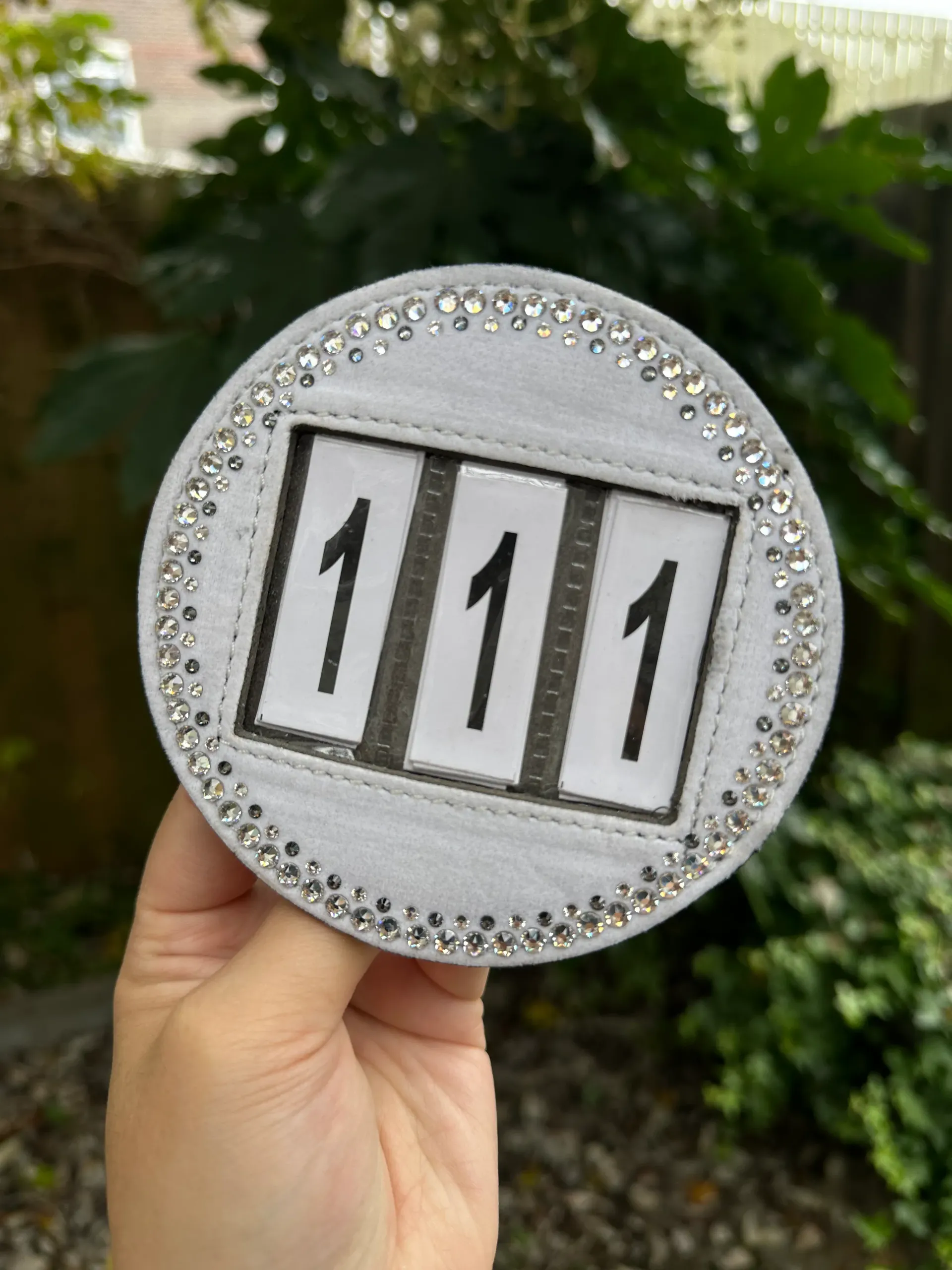 Monere Swarovski Wedstrijdnummer