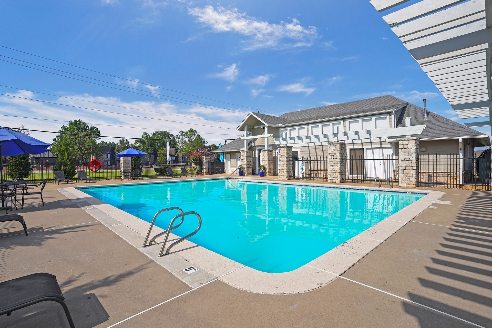 pool