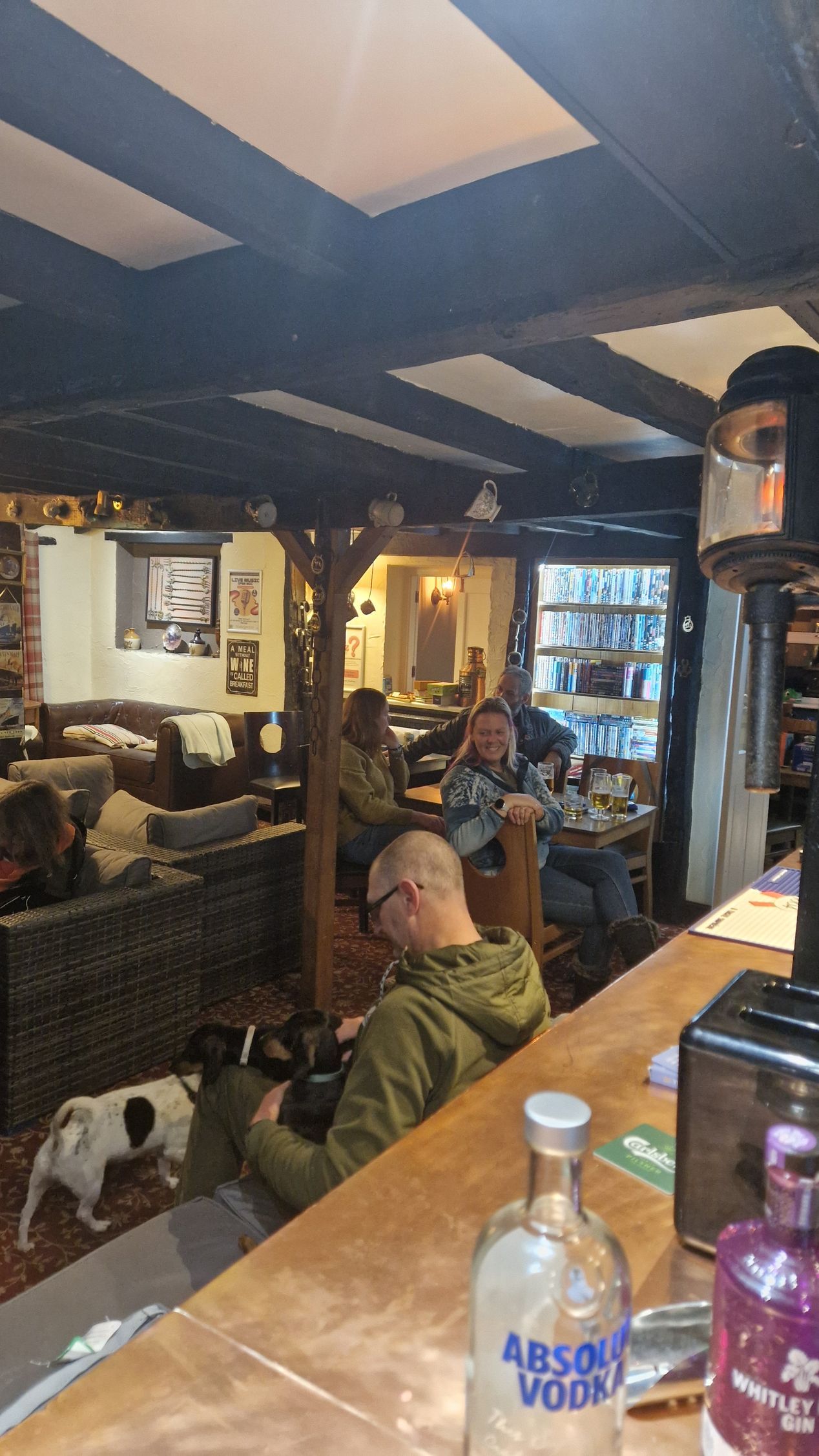 Main bar of Three Horseshoes