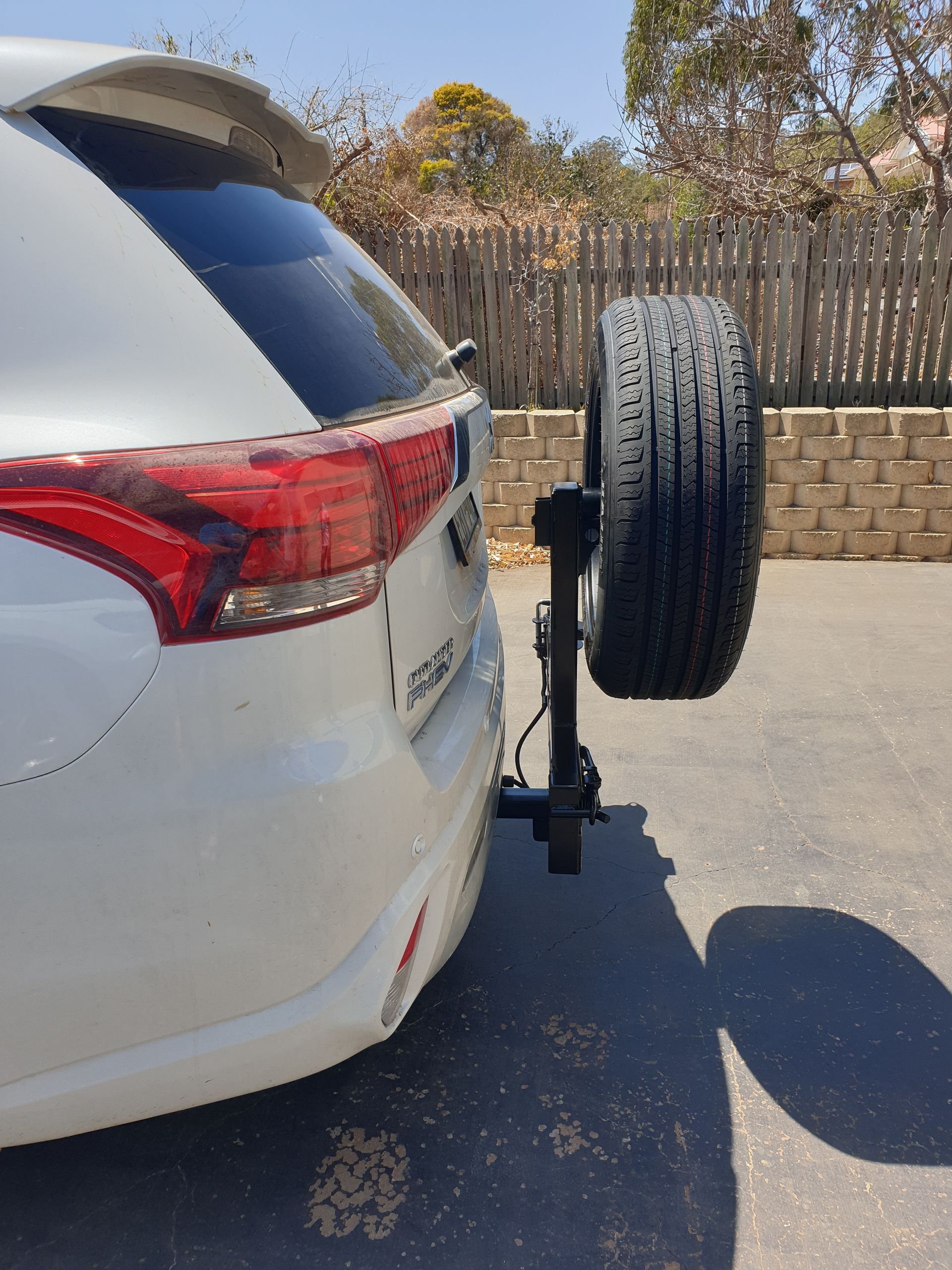 Swing Away | Tyre Trek - Towbar Mounted Spare Tyre Carriers