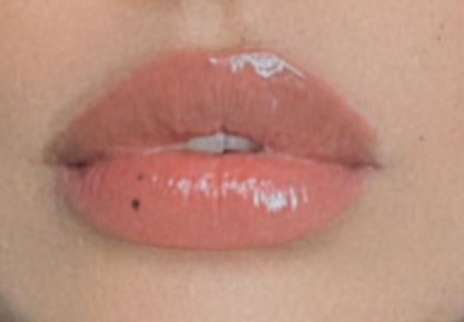 Lip Lustre Lip Gloss- Baddie