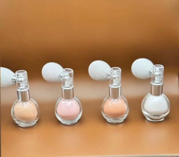 Light Glow Shimmer highlighter powder