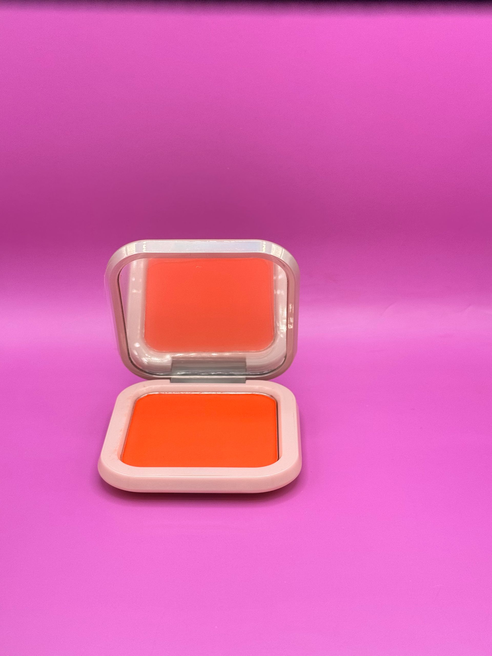 Single Blush Compact