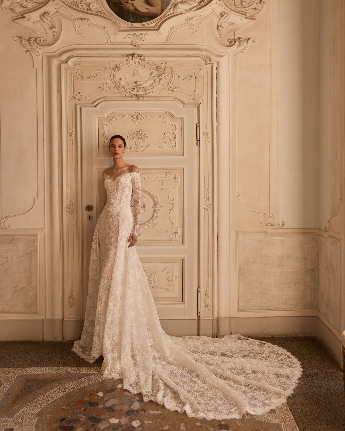 Sposa in abito di pizzo – Wedding Experience Punto Sposi