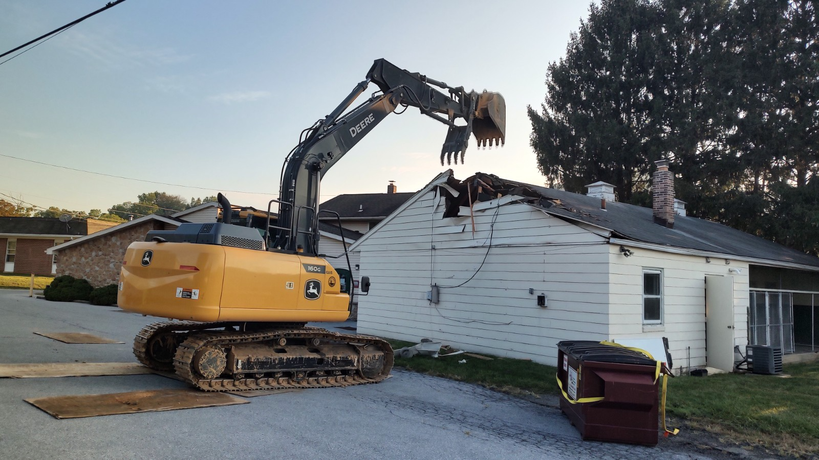 Start of demolition of animal hospital.