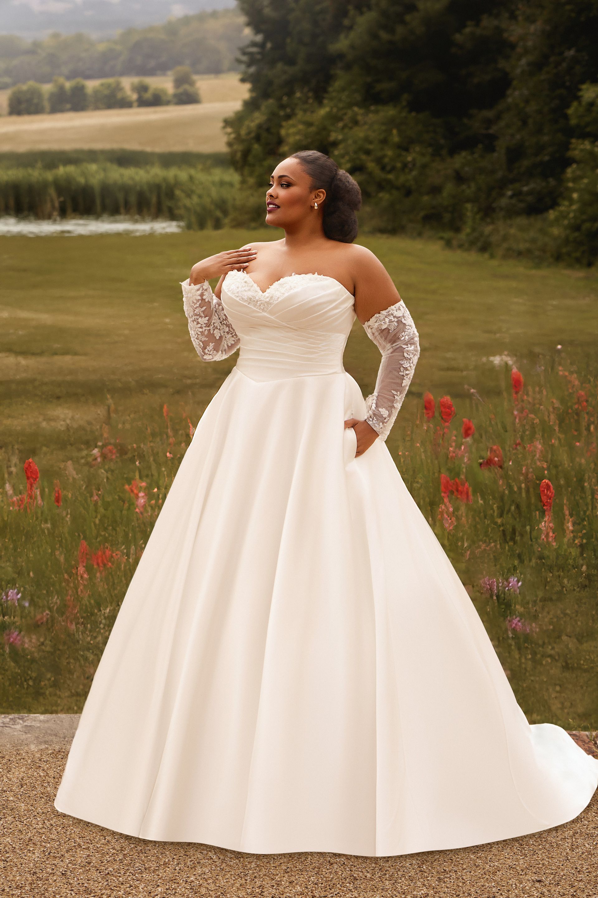 Envy by Phoenix Wedding dress PH7033
