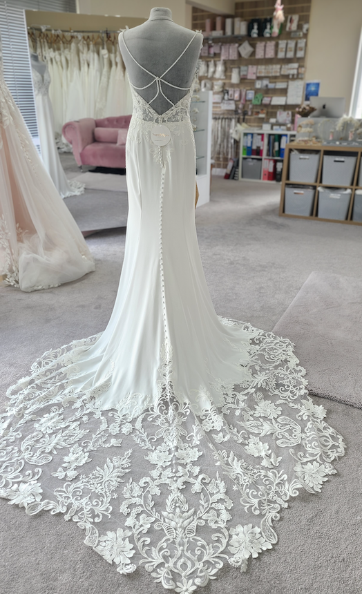 Sale wedding dress Ivory Size 12 Private Label 