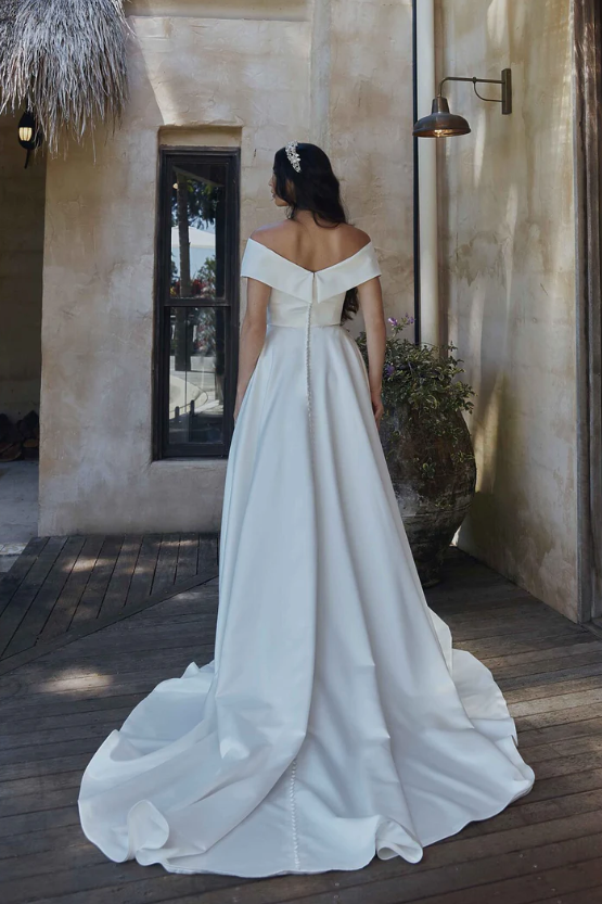 Tania Olsen Diana wedding dress