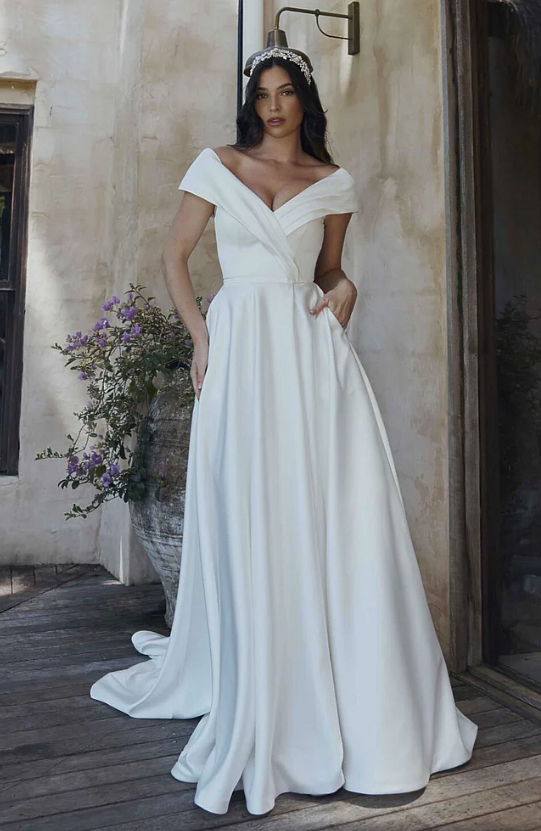Tania Olsen Diana wedding dress
