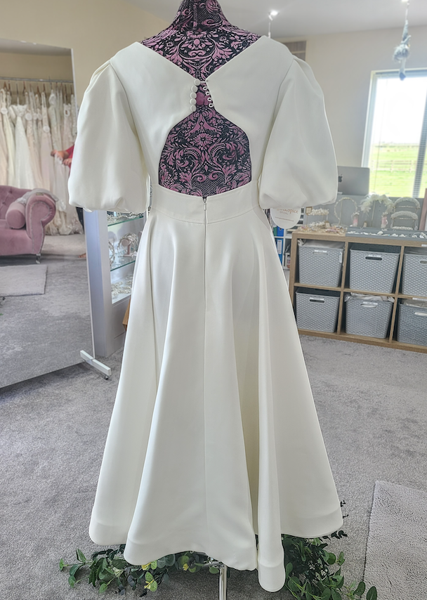 Tea-Length wedding dress Ivory Sale 14 Sleeves Classic Modern Simple