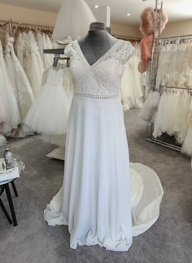Phoenix Envy wedding dress Ivory PH7009 Sale
