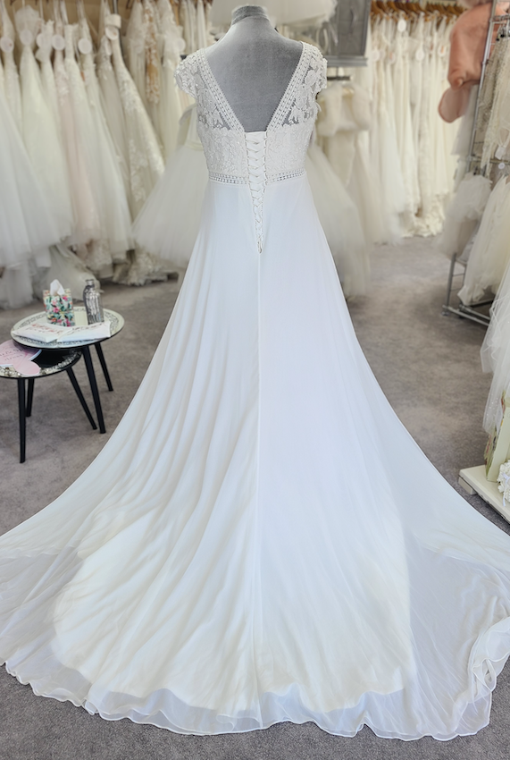Phoenix Envy wedding dress Ivory PH7009 Sale
