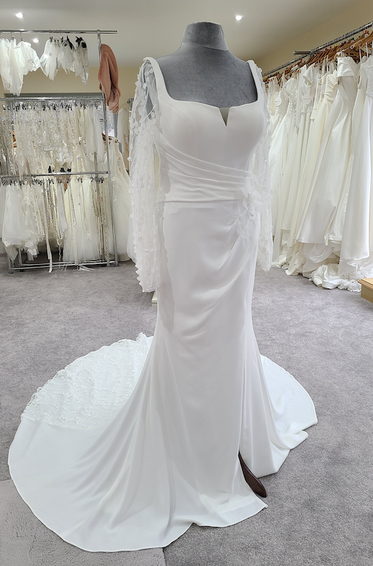 Private Label wedding dress Carina LV3171 detachable sleeves Ivory Sale 