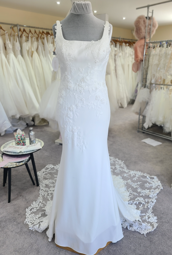 Private Label LV200 Calipo Ivory wedding dress Sale 