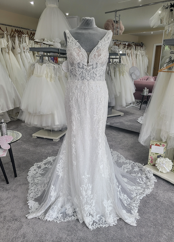 Fit and flare Ivory wedding dress Private Label Harper Sale Lace Beads Sparkle