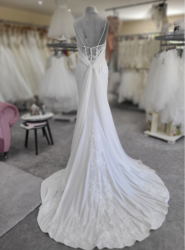 Private label Wedding dress in Ivory Sale Claudia 