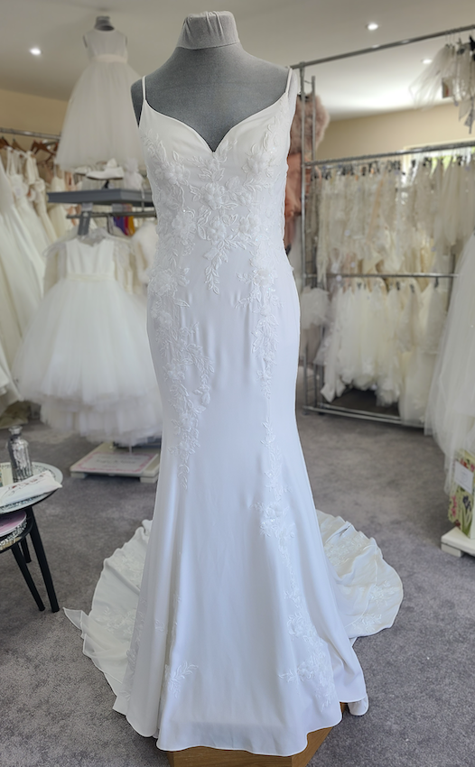 Private label Wedding dress in Ivory Sale Claudia 