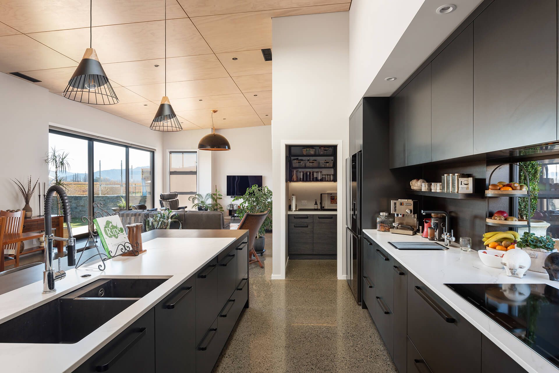 Anderson Architecture | Golf View Close Project