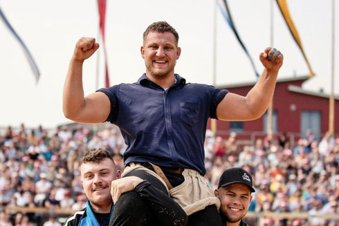 Lario Kramer nach Schwingfestsieg