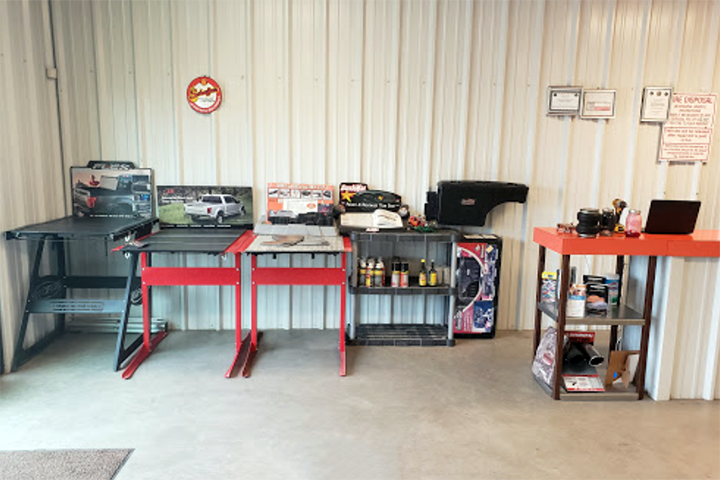 Texas Auto Performance Lobby