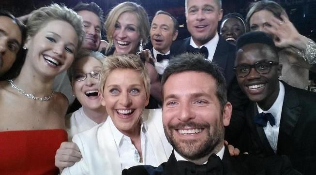 Social Media Automation - Ellen Selfie