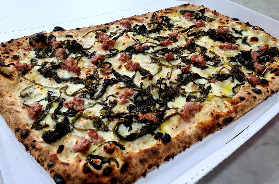 pala salsiccia e friarielli