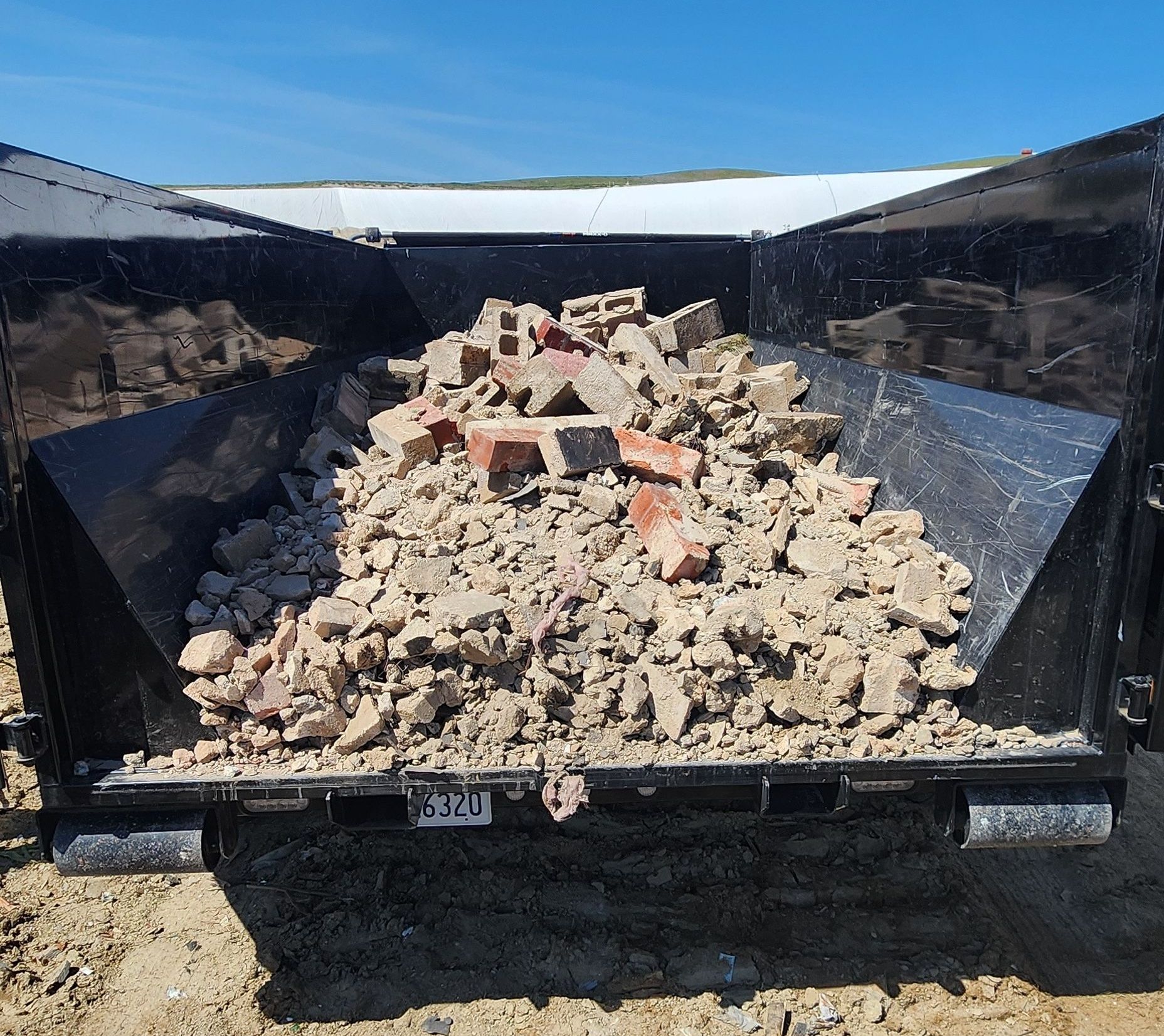 commercial debris haul off Bakersfield