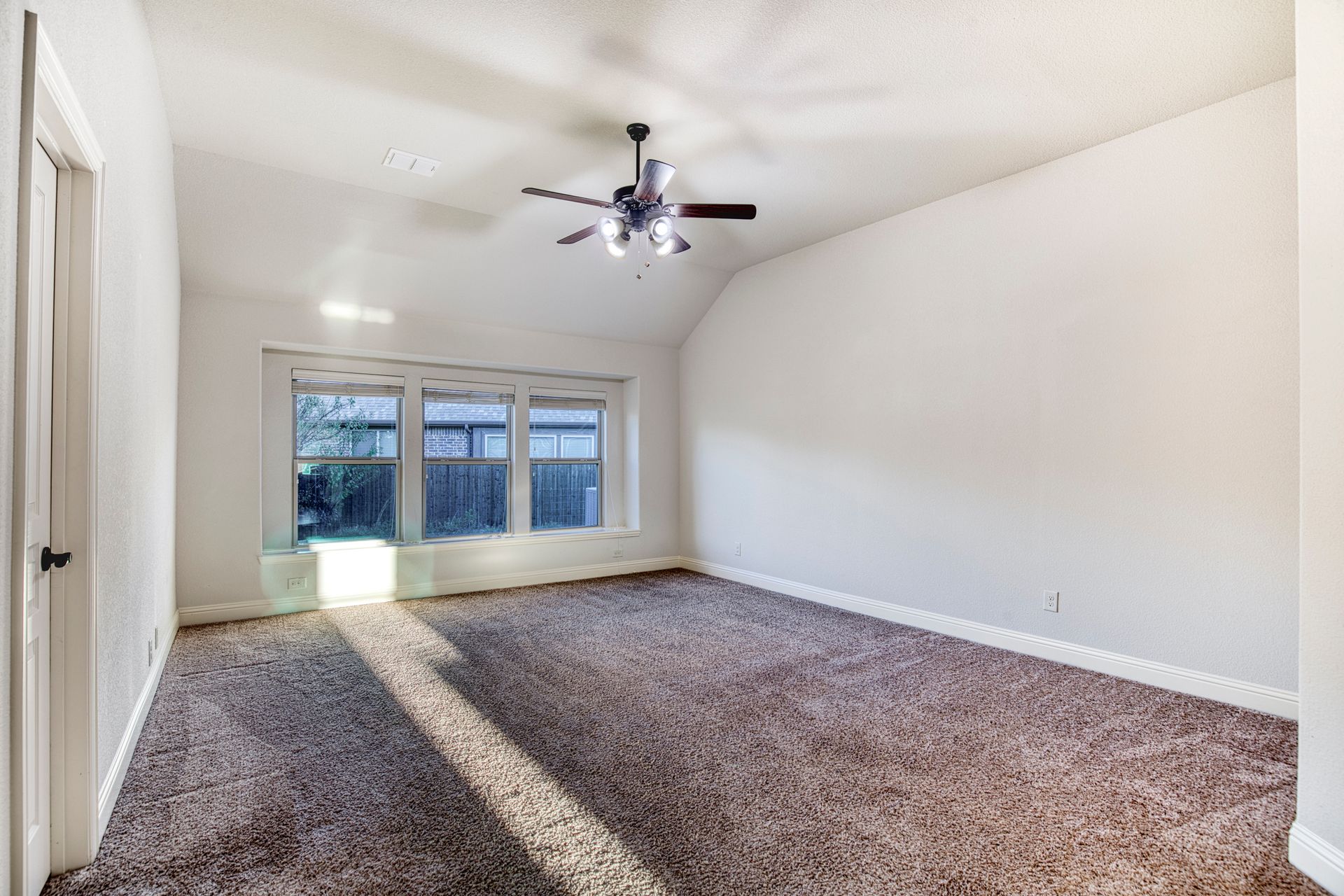 8801 Cassidy Ln, Aubrey (Oak Point area)