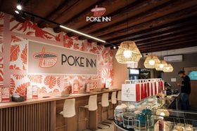 arredamento ristorante poke