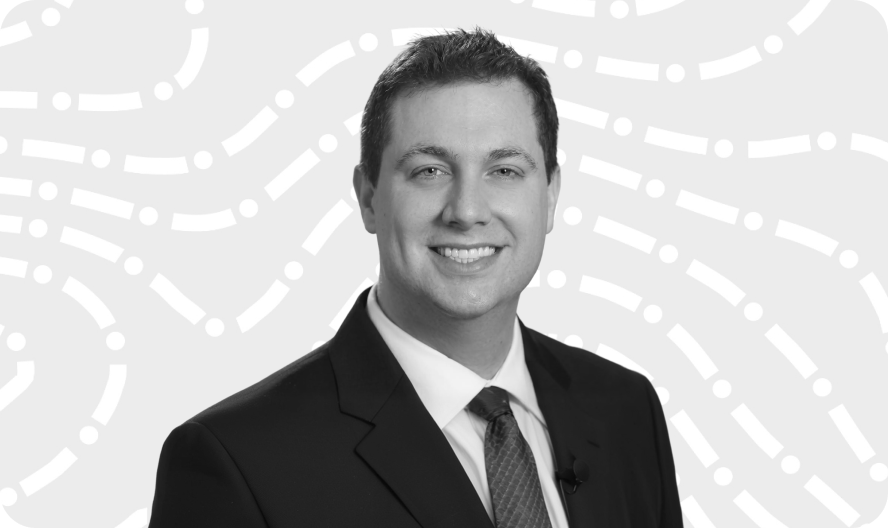 robin guzzo headshot