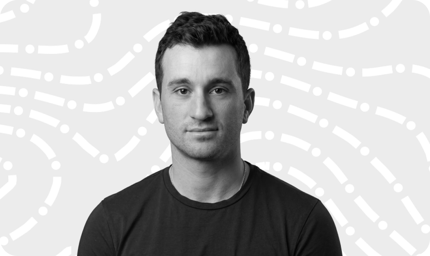 robin guzzo headshot