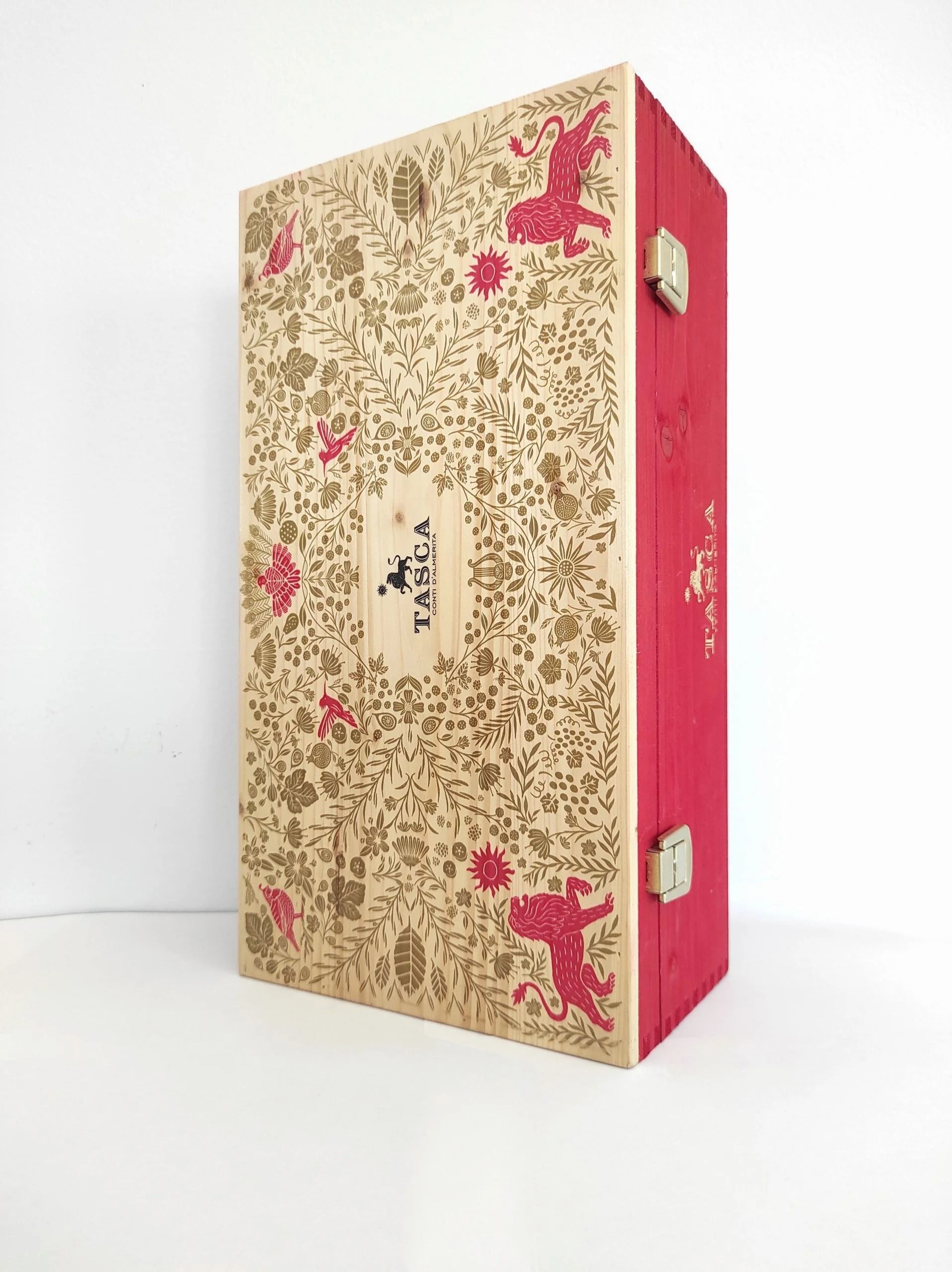 Scatola rettangolare decorativa con motivo floreale, lati rosa e parte frontale beige, mostrata su sfondo bianco.