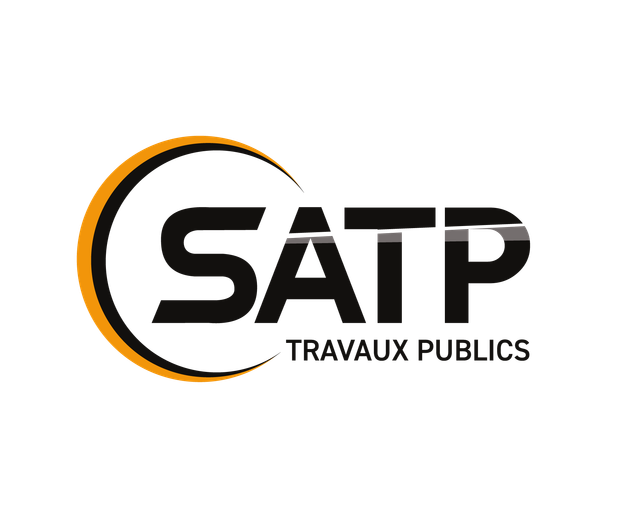 Logo de SATP Travaux Publics avec un cercle noir et orange